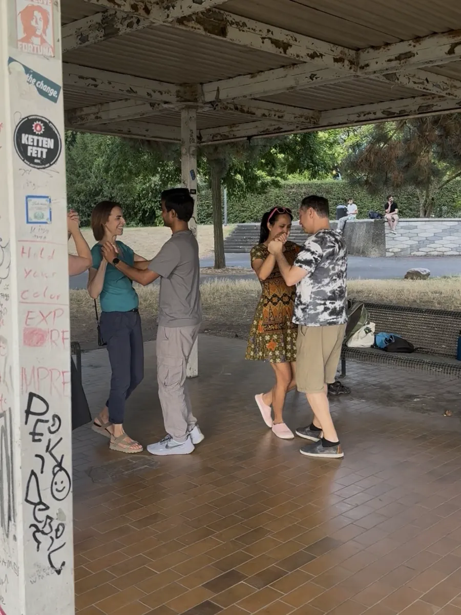 Kostenlose Tango-Probestunde im Rheinpark Foto 3